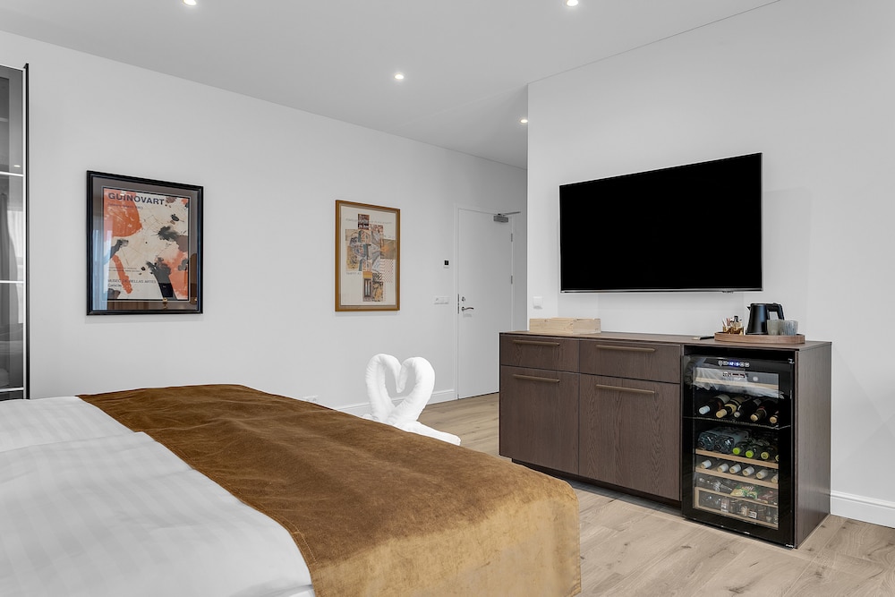 Gallery Suite - Photo 10