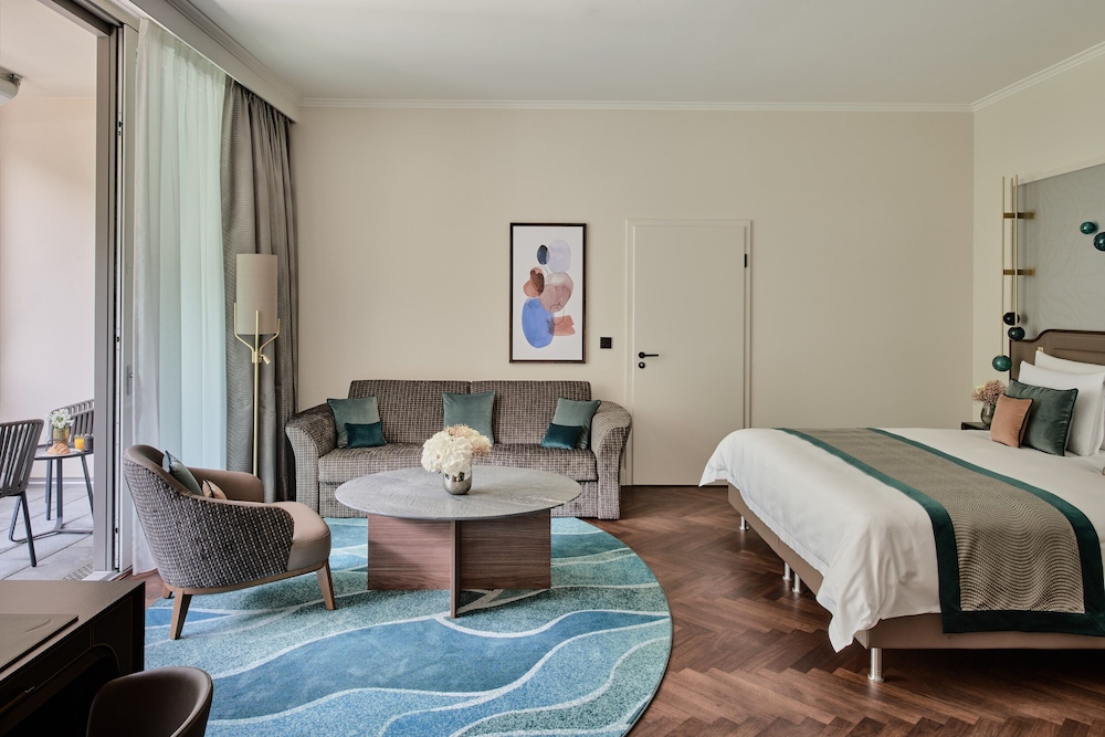 Room (Grand Deluxe) - Photo 5