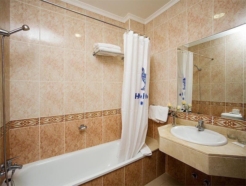 Double room with french balcony - Photo 10
