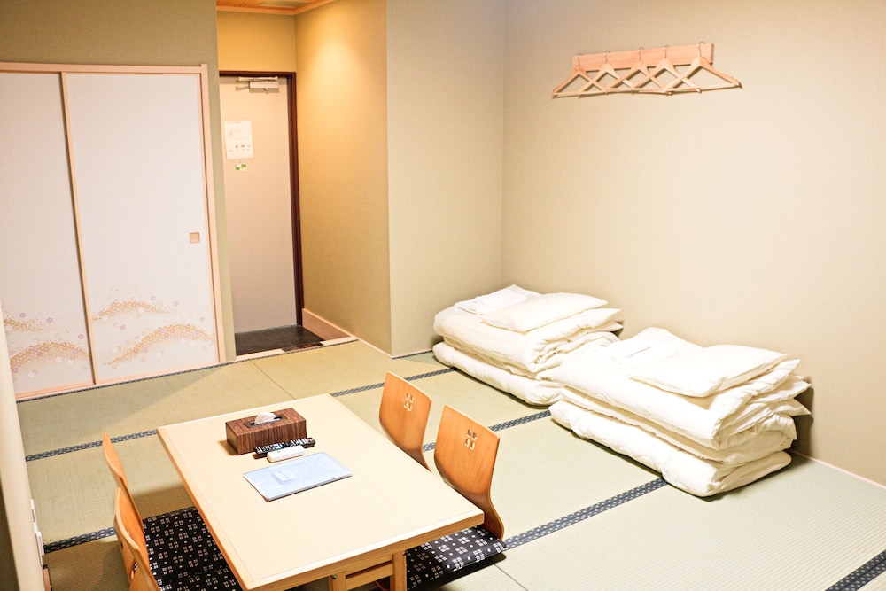 Room (301) photo 1