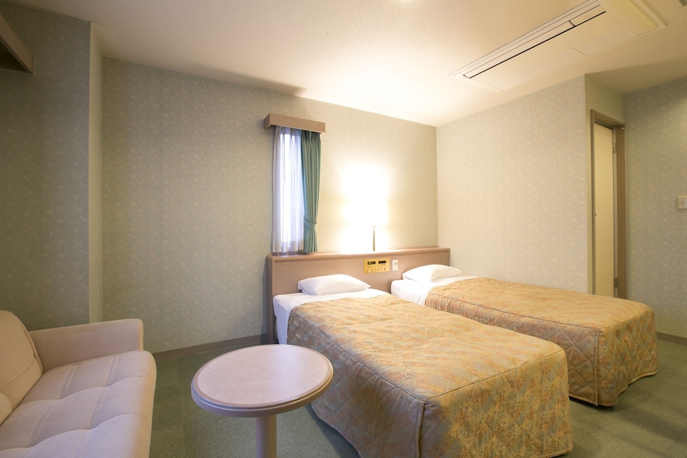 Annex Twin Room, Non Smoking photo 2