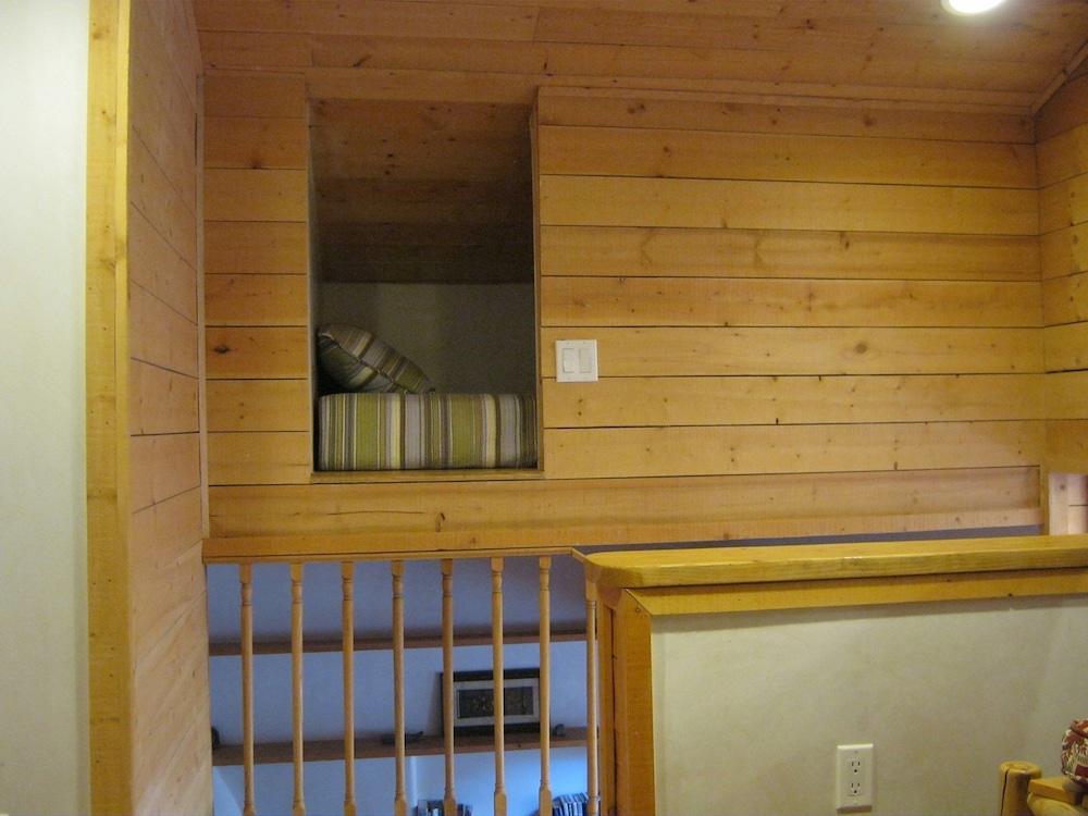 Luxury Pueblo Suite - 2 Bedrooms and Loft, 1 Bath ($125.00 Cleaning fee) photo 1