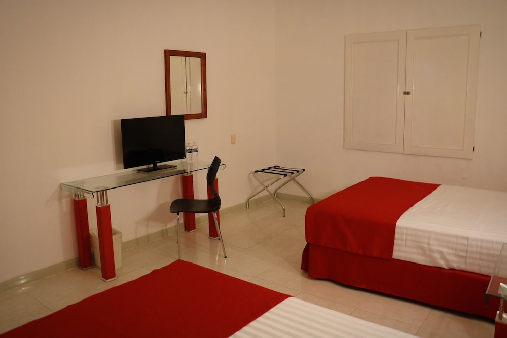 Standard Double Room - Photo 2
