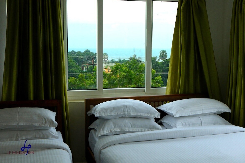 Suite Room With Seaview - Photo 4