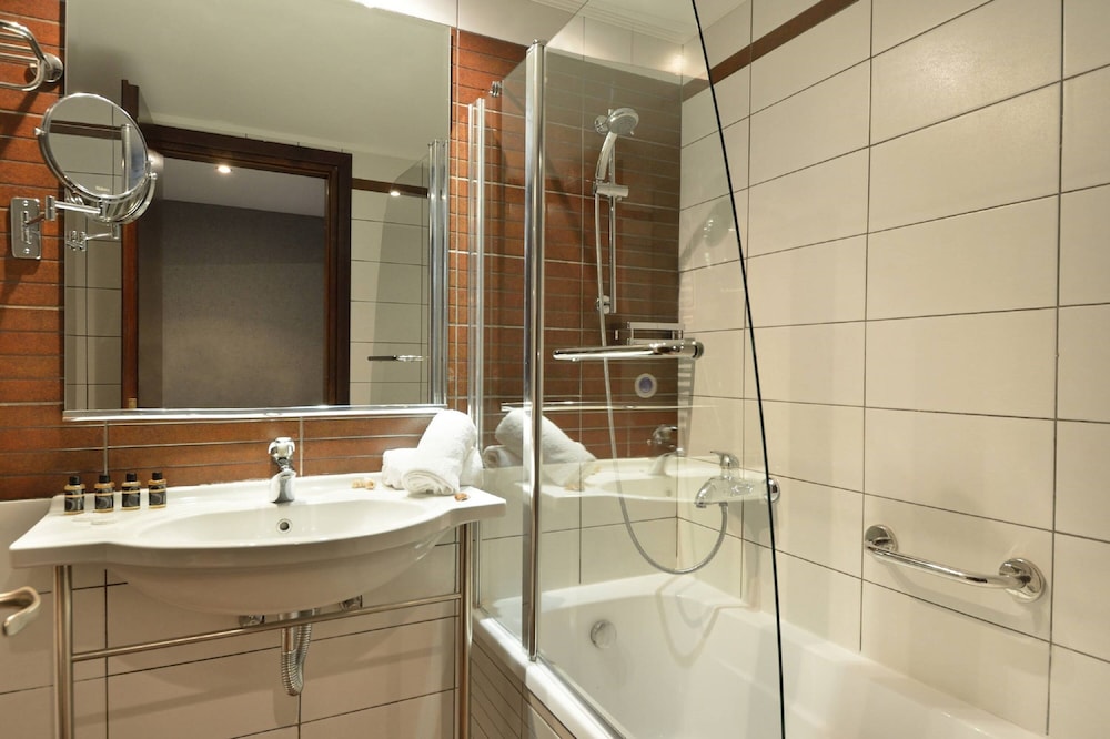Executive Maisonette Sea View - Photo 8