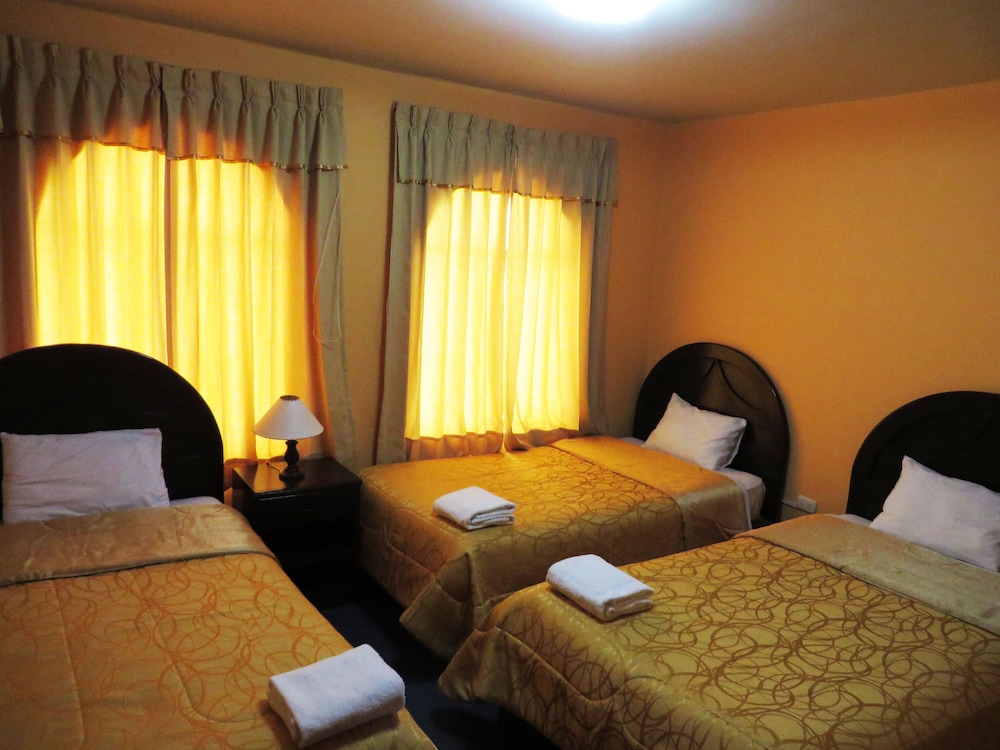 Basic Triple Room, Multiple Beds photo 3