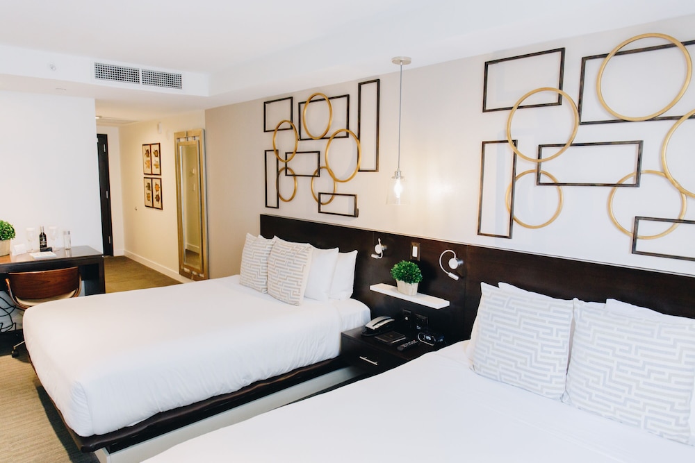 Standard 2 Double Beds