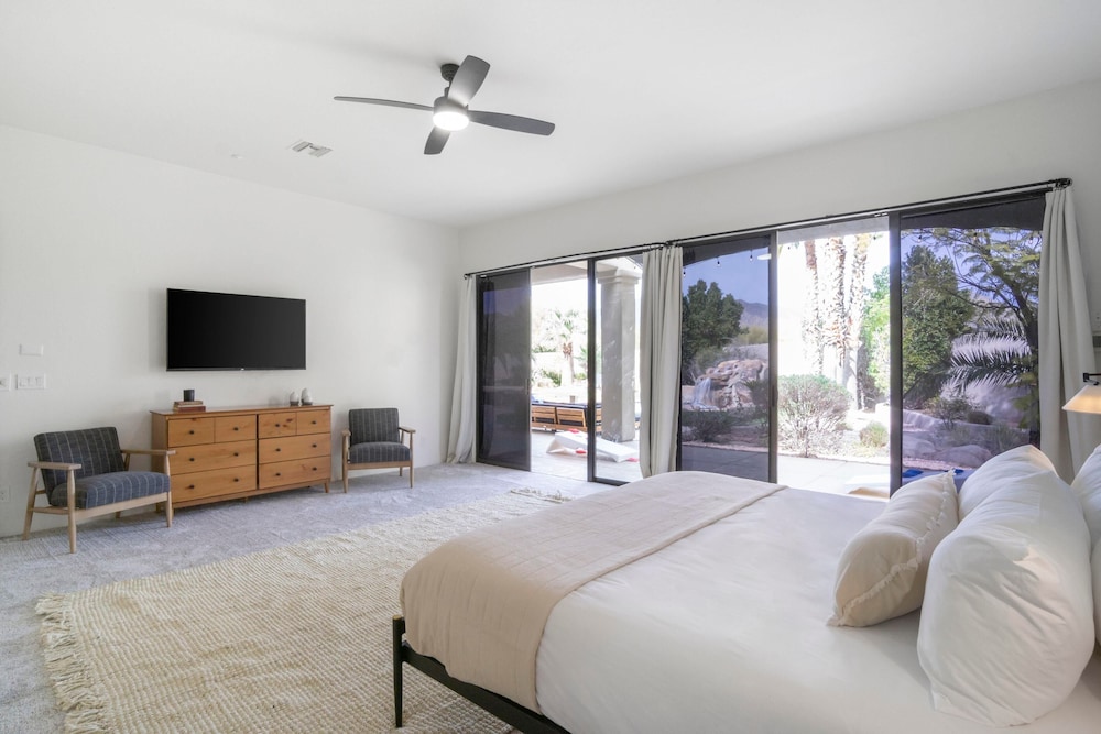 Villa (4 Bedrooms)