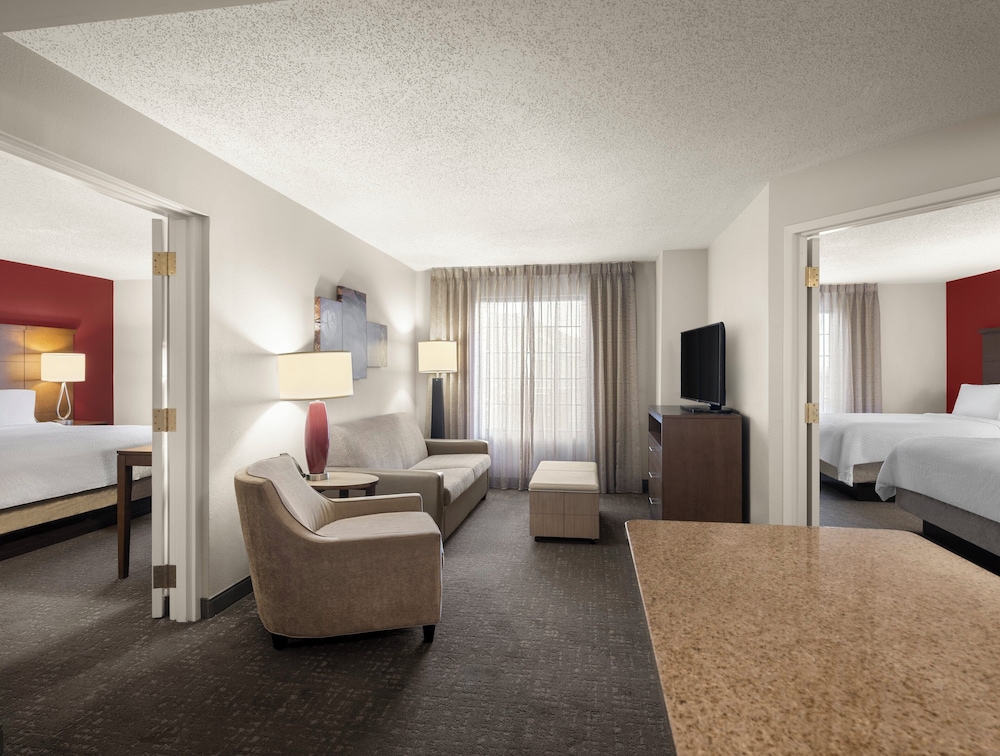 Suite, 1 Bedroom, Accessible, Kitchen (Communications) - Photo 3