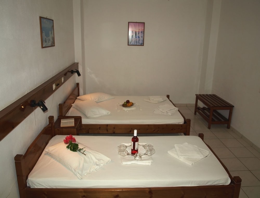 Standard Room, Pool View - Photo 2