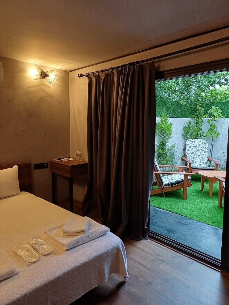 Standard Double Room, Courtyard View, Courtyard Area