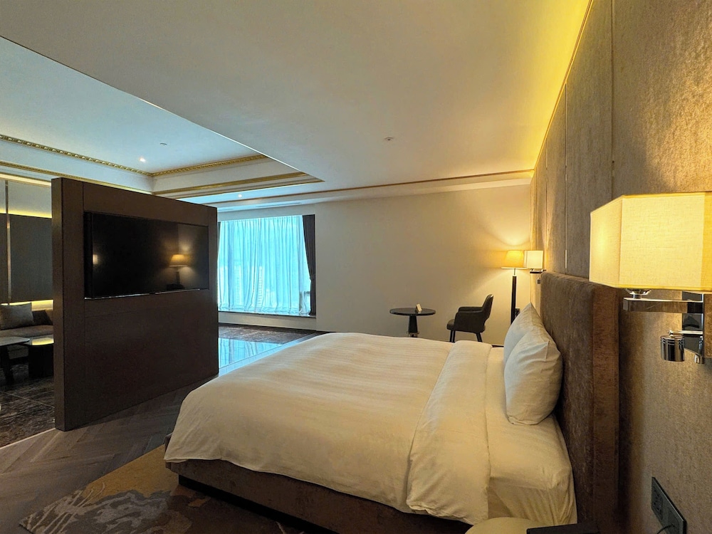 CV Penthouse photo 2