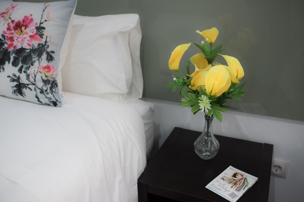 Basic Double Room, Non Smoking, Private Bathroom (Pequeña) photo 2