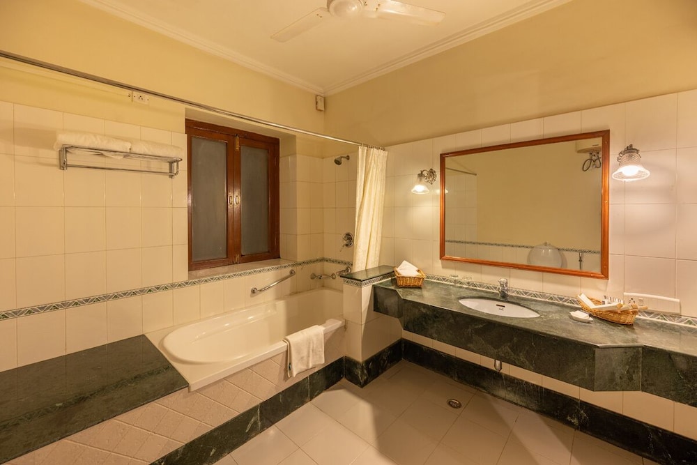 Royal Suite - Photo 3