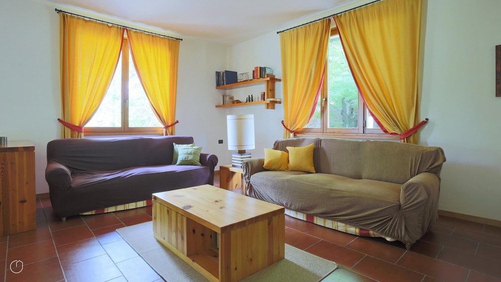 Villa photo 1