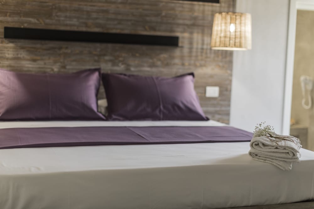 Superior Double or Twin Room, City View photo 2