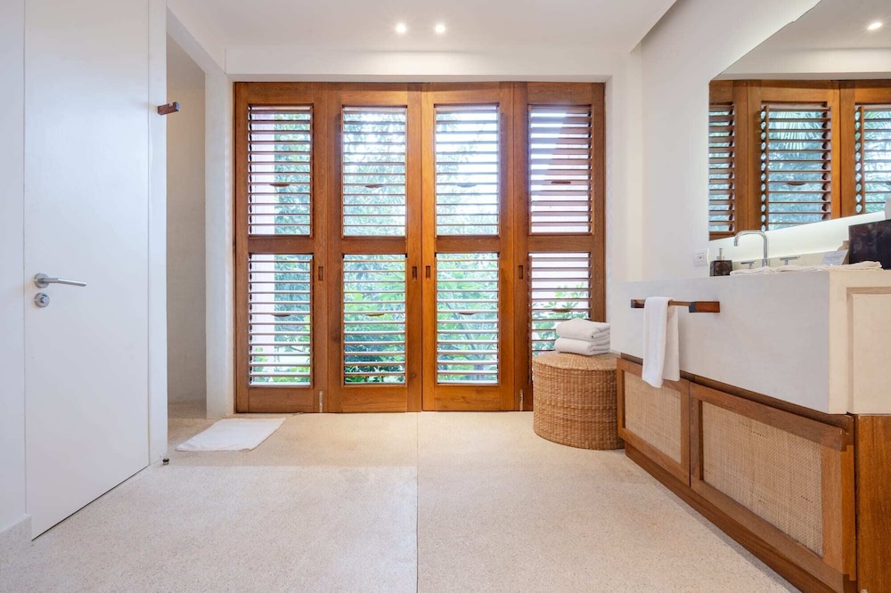 Superior Suite, Multiple Beds, Garden View photo 3