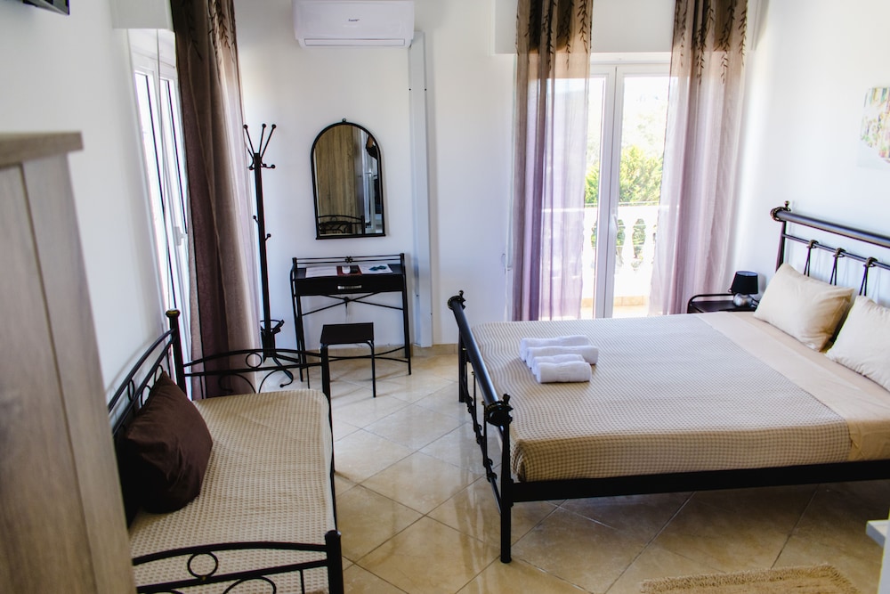 Family Triple Room, 2 Bedrooms (With Bathroom)
