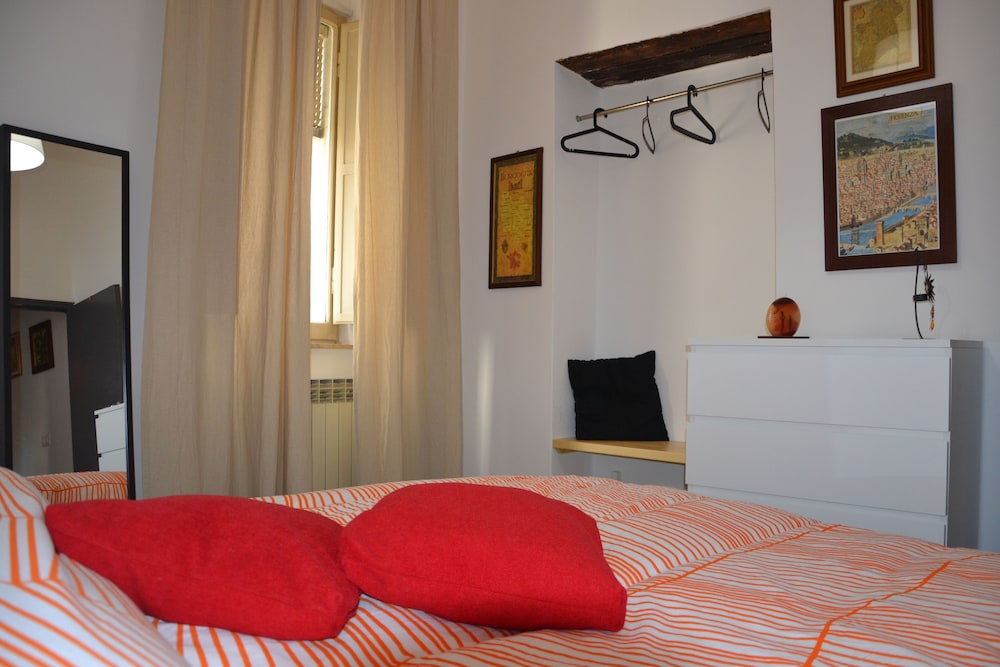 Apartment, 2 Bedrooms, Smoking, Balcony