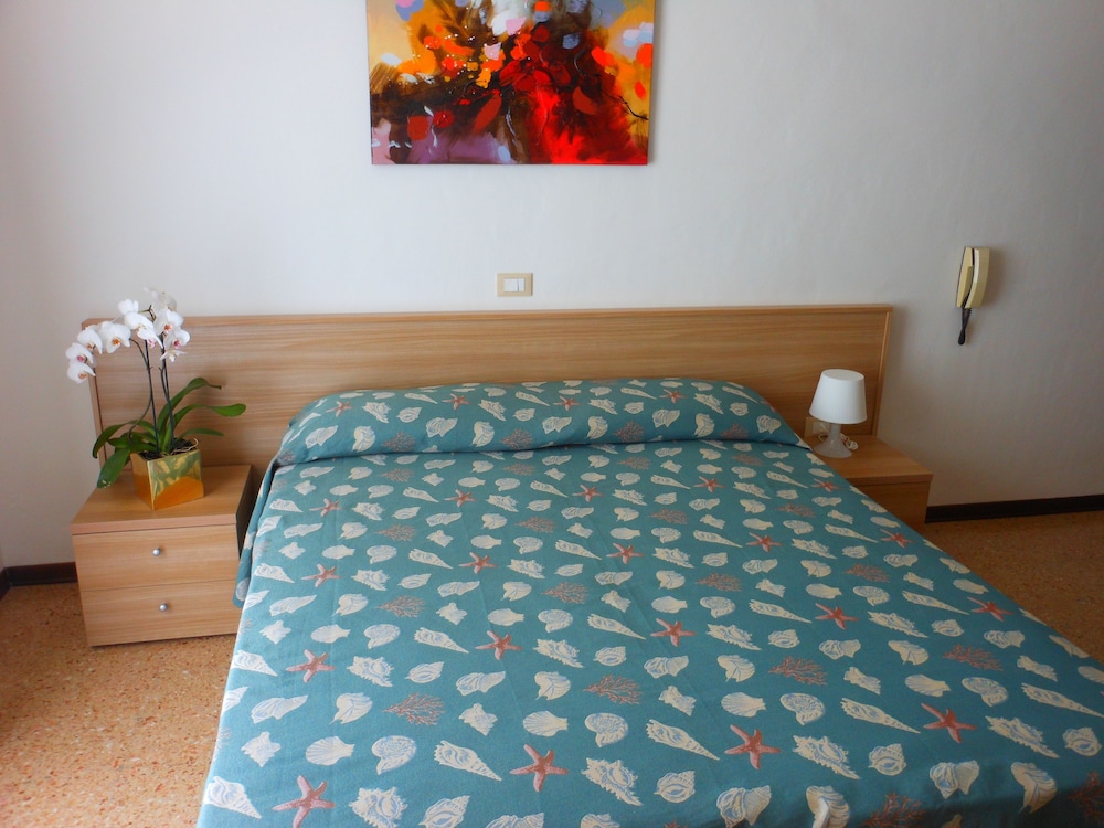 Family Room, Terrace photo 2