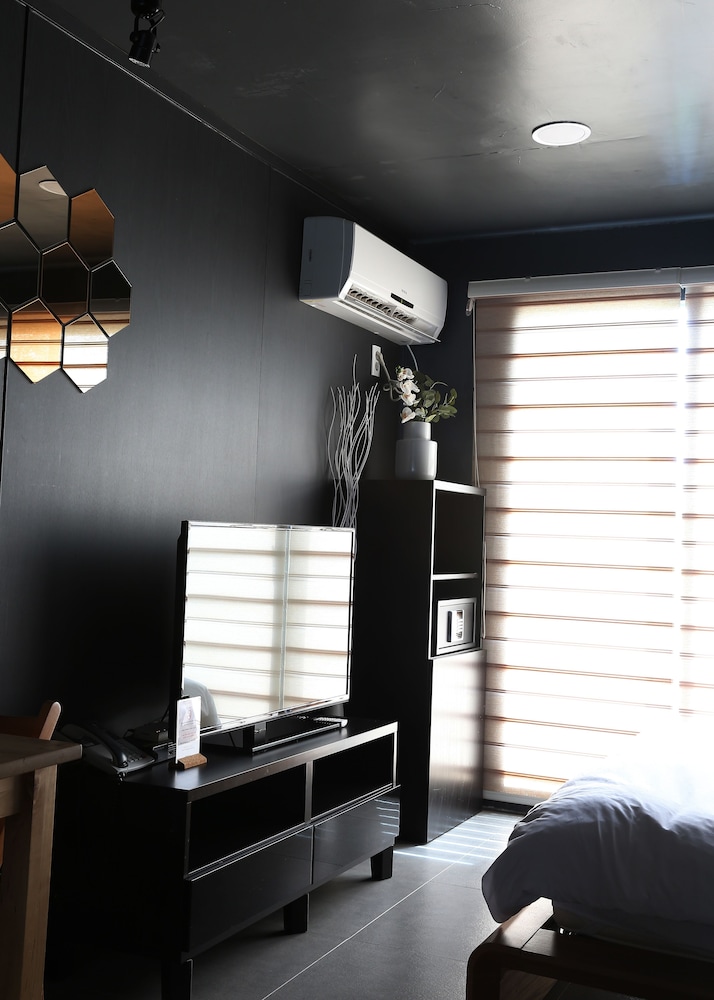Deluxe Private Pool Villa A (Queenbed 1)+Private pool photo 1