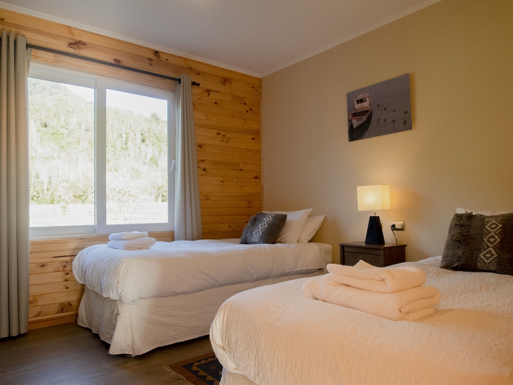 Standard Twin Room photo 1