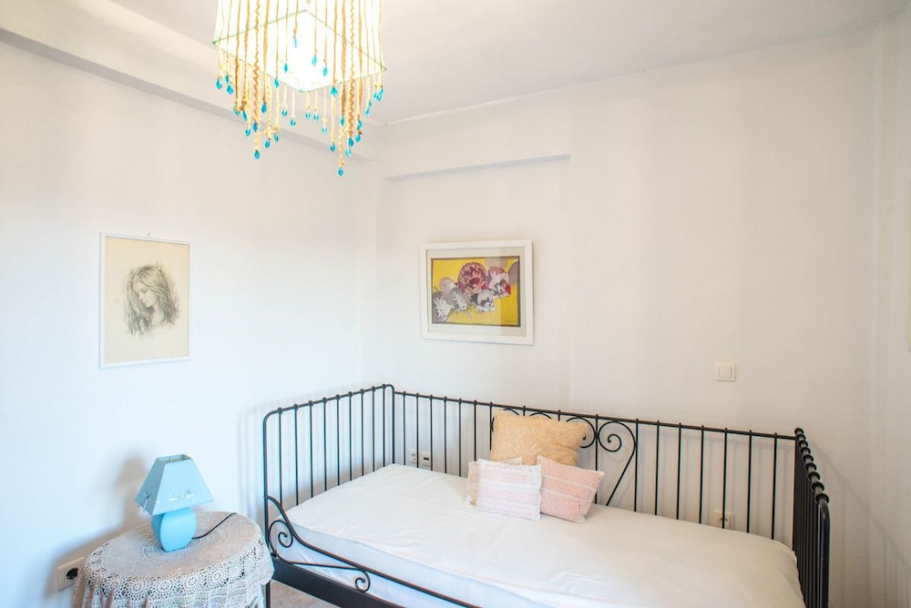House, 3 Bedrooms, Sea View