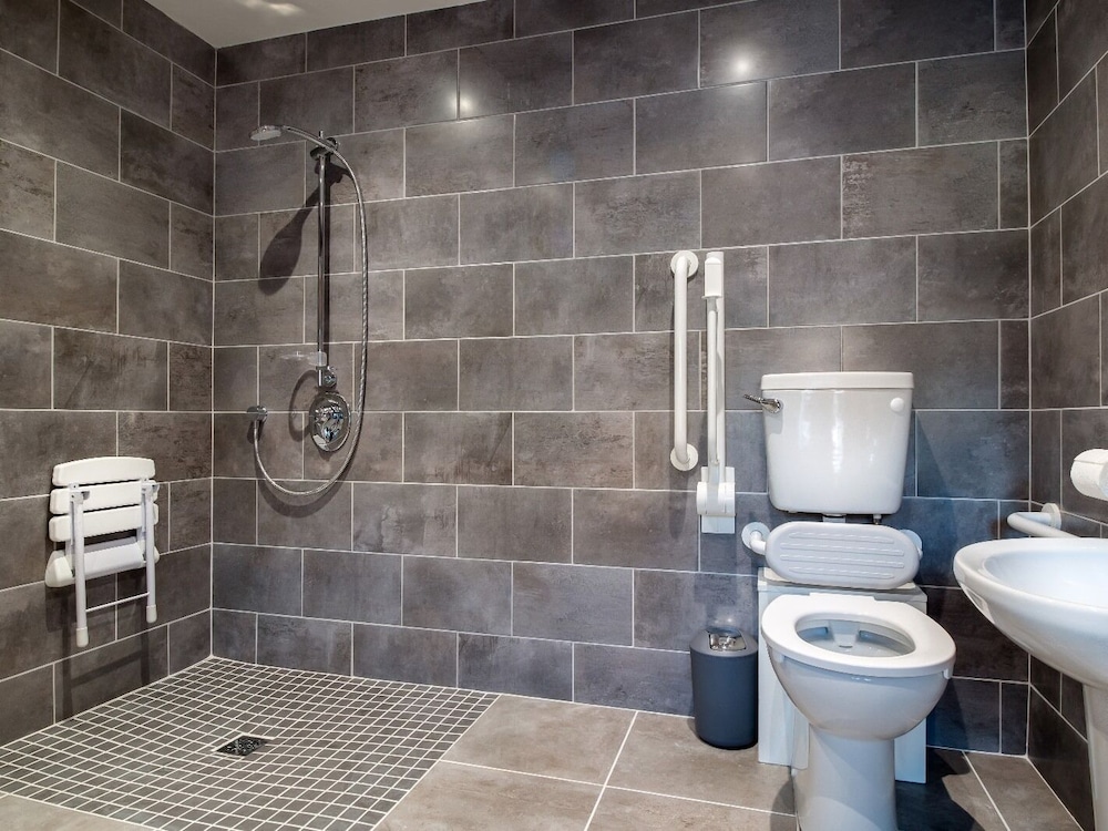 Comfort Triple Room, Ensuite photo 2
