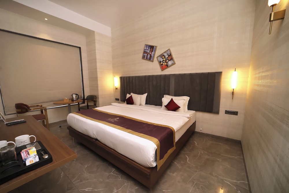 Deluxe Room, City View photo 1