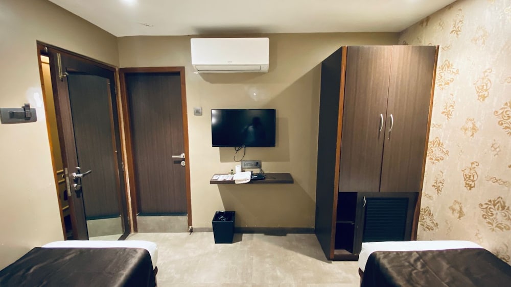 Super Deluxe Twin Room - Photo 4