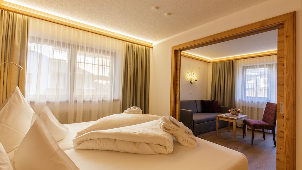 Junior Suite (Large) photo 3