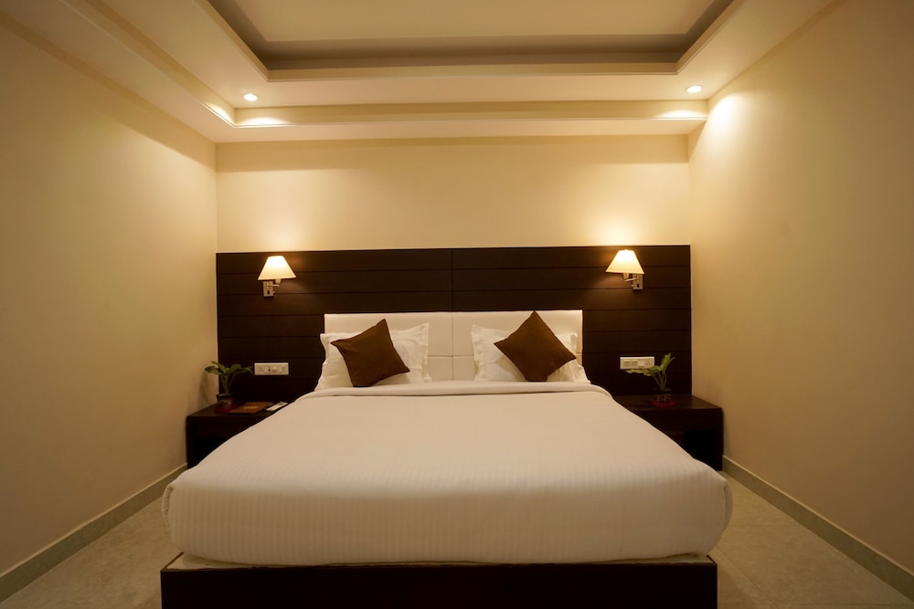 Executive Room - Photo 1