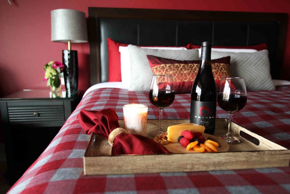 Romantic Room, Private Bathroom photo 1