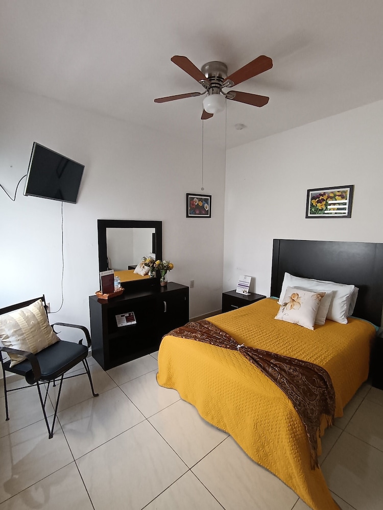 Luxury Apartment photo 3