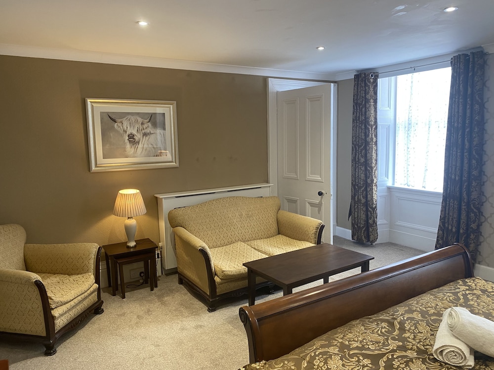 Master suite photo 1