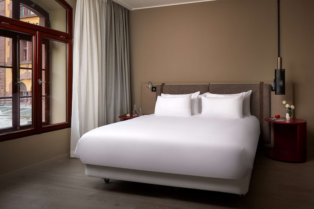 Junior Suite (Extra Bed 3 Adults)