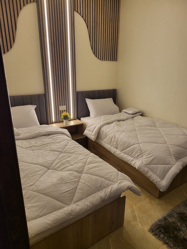 Luxury Triple Room photo 3