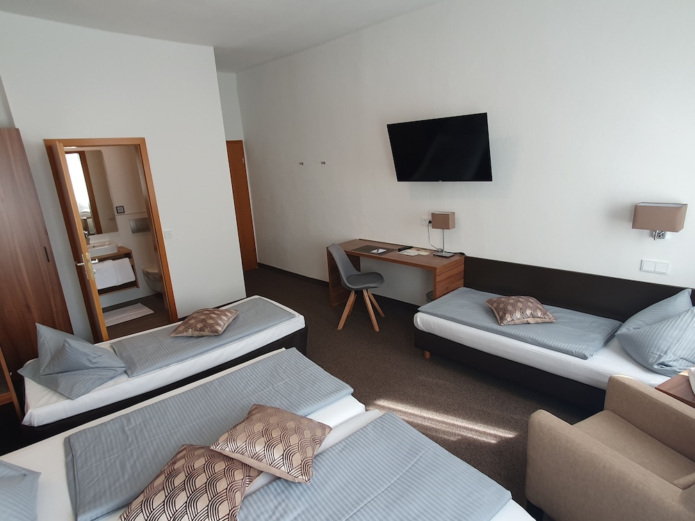 Quadruple Room photo 2