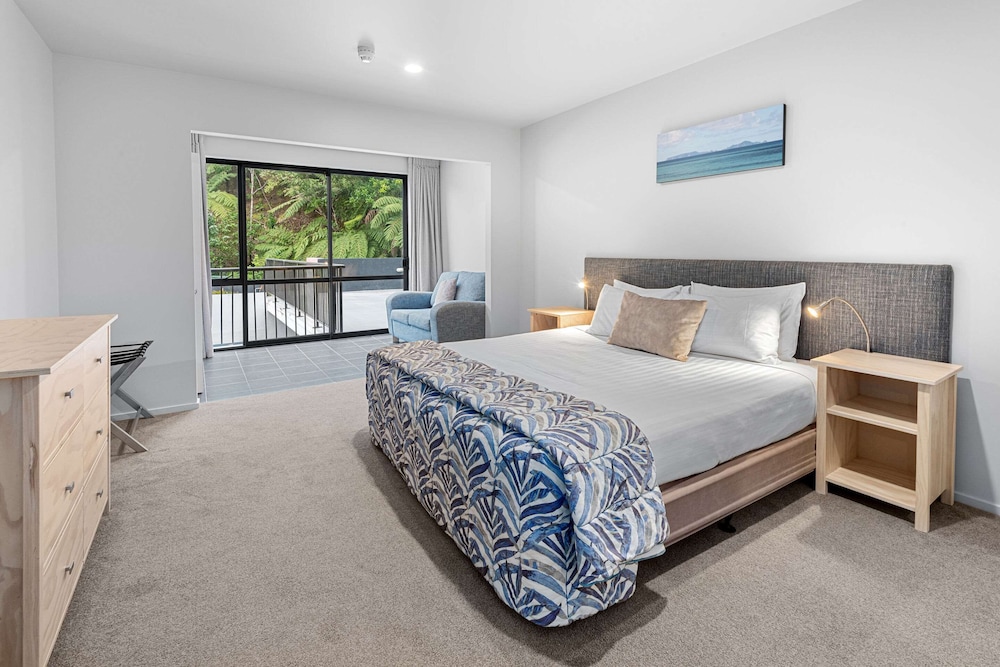 Two Bedroom Apartment - Photo 3