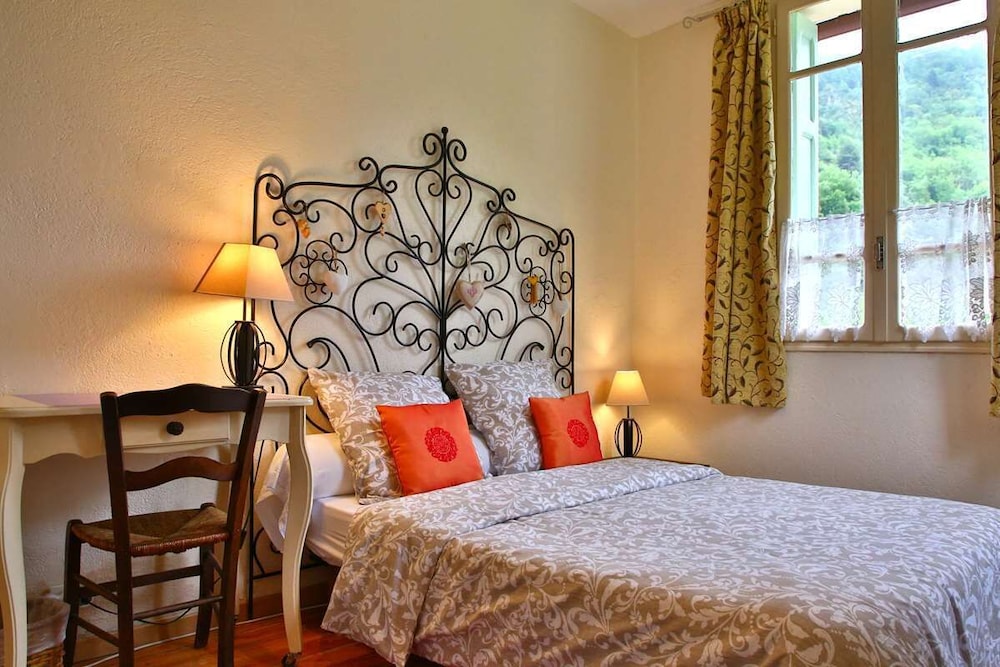 Family Apartment, 3 Bedrooms, River View photo 1