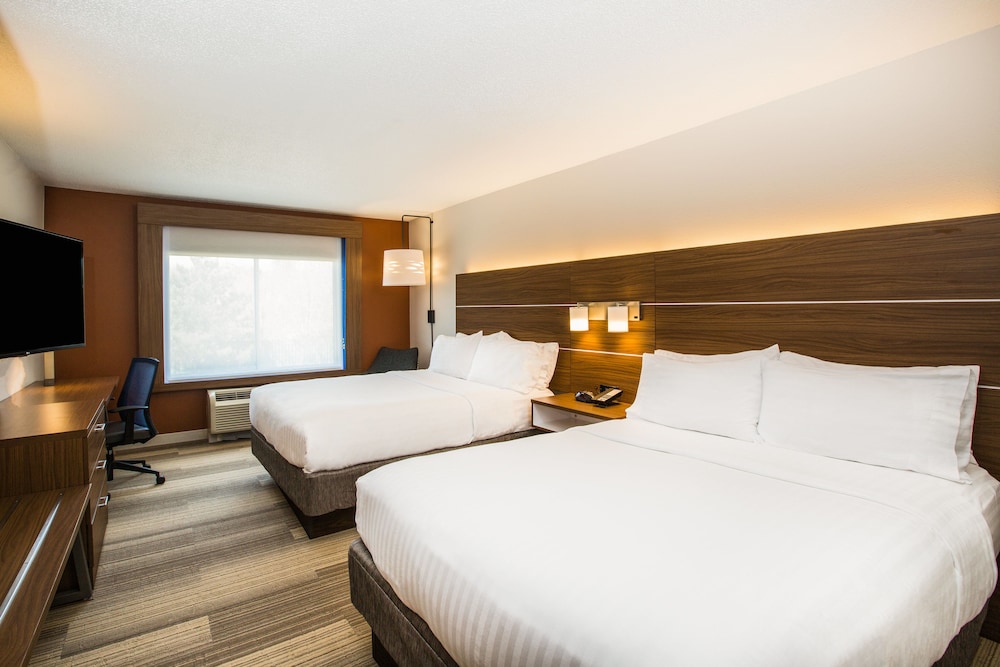 Suite, Multiple Beds photo 2