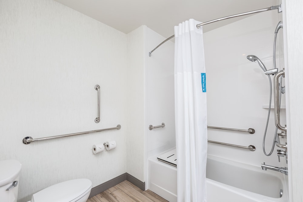 Studio, 2 Queen Beds, Accessible, Bathtub - Photo 3
