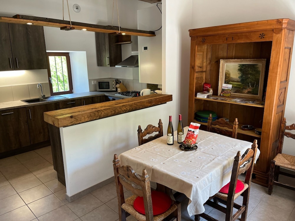 House, Multiple Bedrooms, Private Bathroom, Vineyard View (Remparts Berckheimer Hof) photo 3