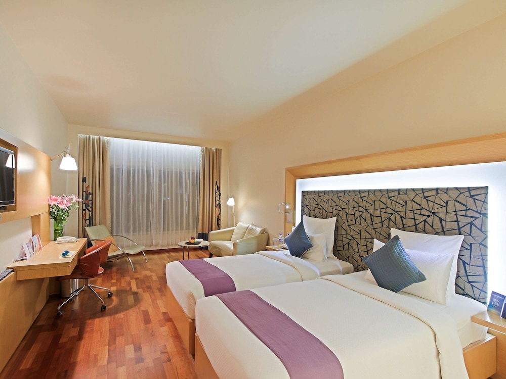 Premier Room, 2 Twin Beds - Photo 6