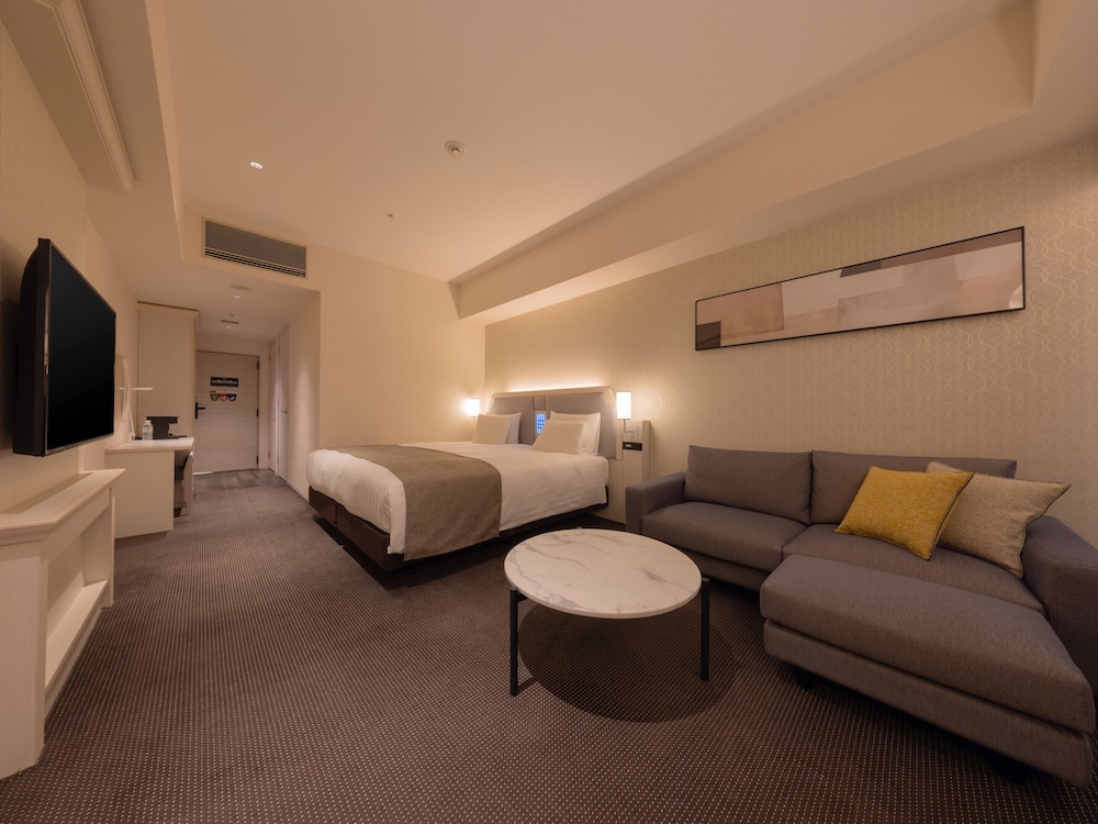 Premium Double Room, 1 King Bed, Non Smoking - Photo 2