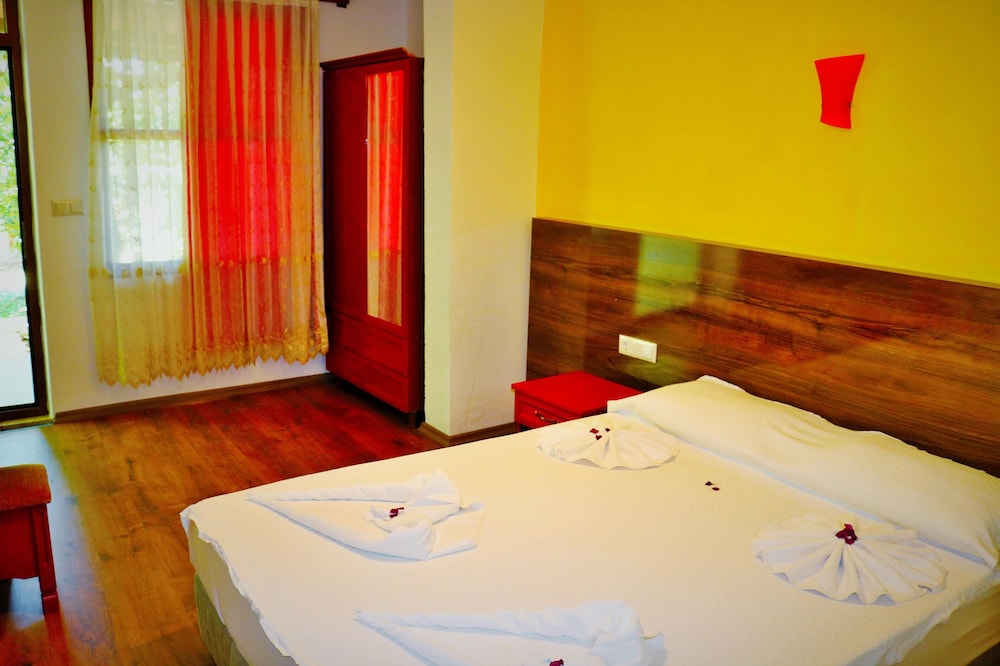 Double or Twin Room photo 1
