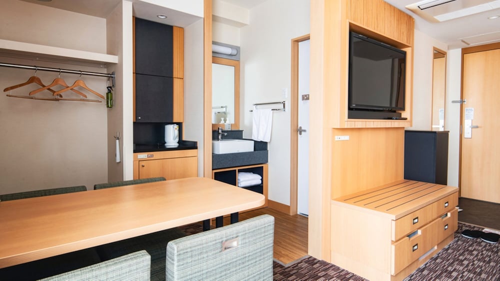 Deluxe Twin Room, Non Smoking photo 2