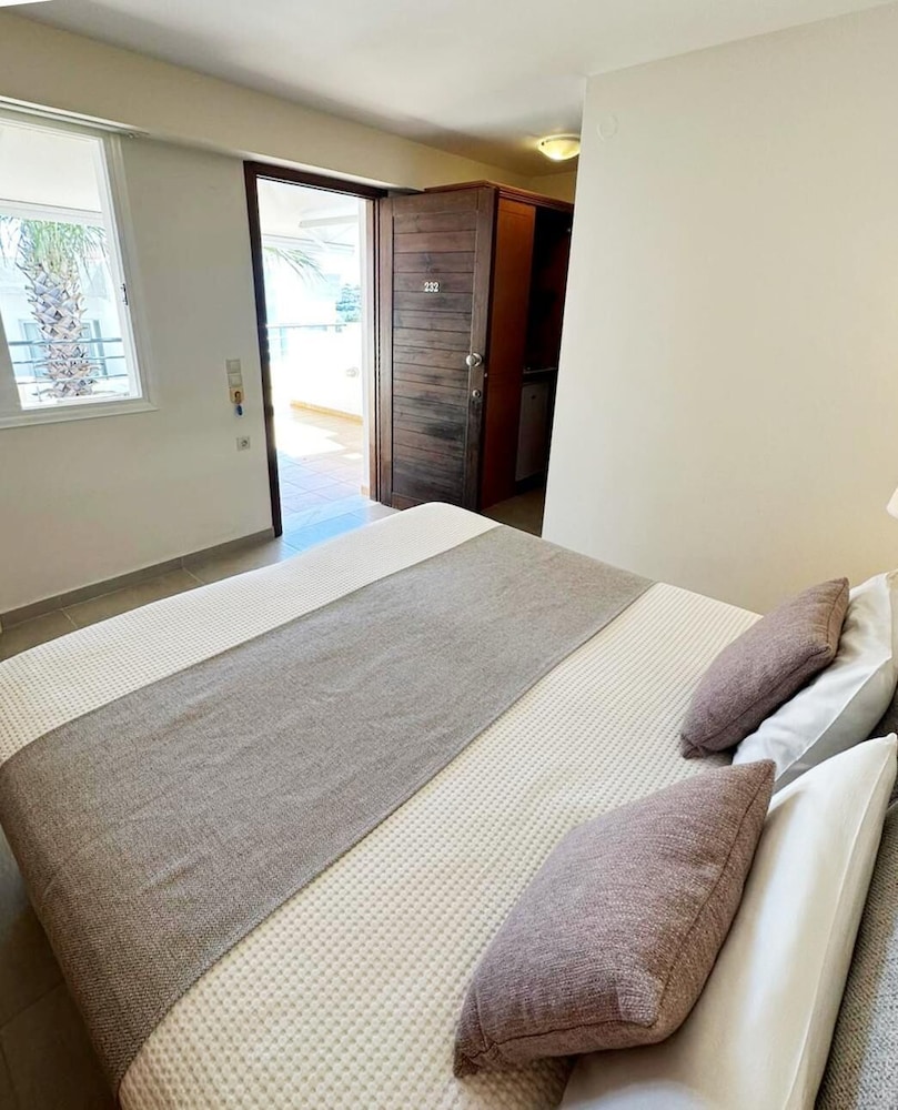 Standard Room - Photo 8