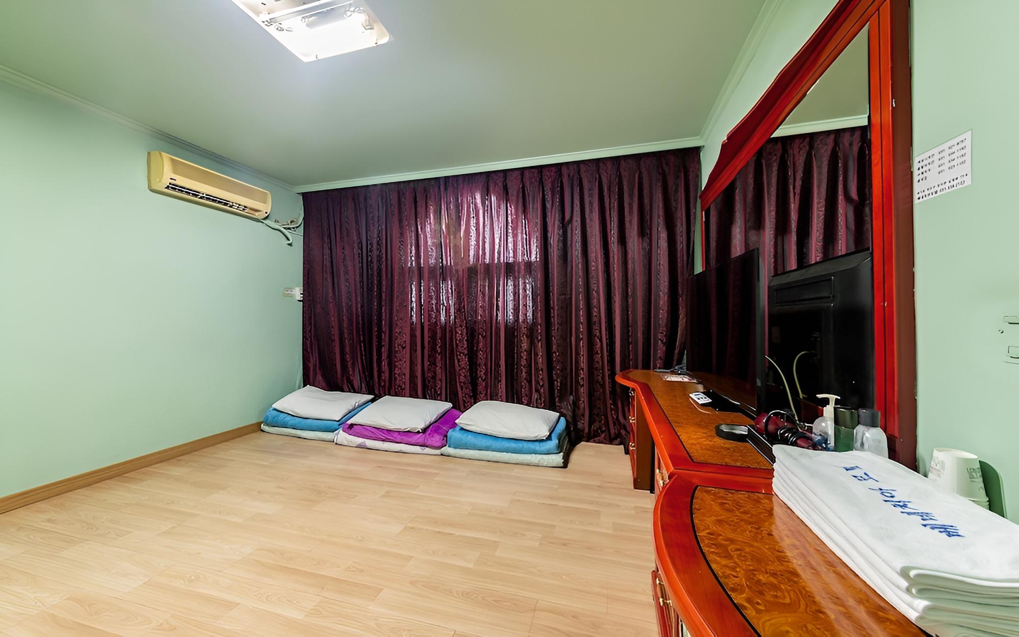 Room (Ondol Room) photo 2