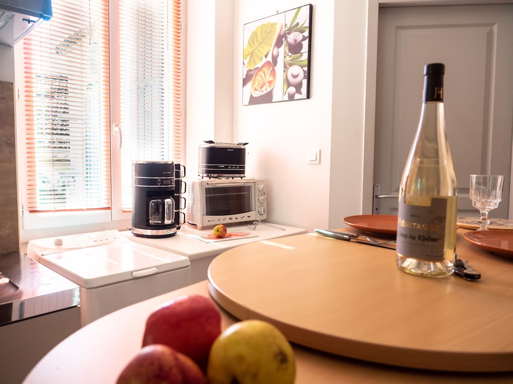 City Apartment, Ensuite, City View photo 2